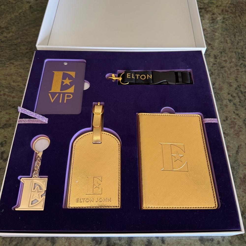 Elton John Gold Themed Commemorative Travel VIP Set New In Box